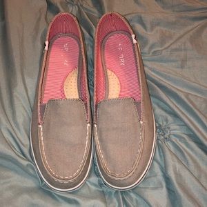 Grey Sperry boat shoes size 7.5